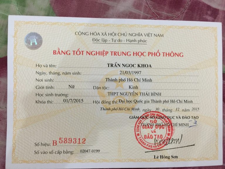 Làm bằng cấp 3
